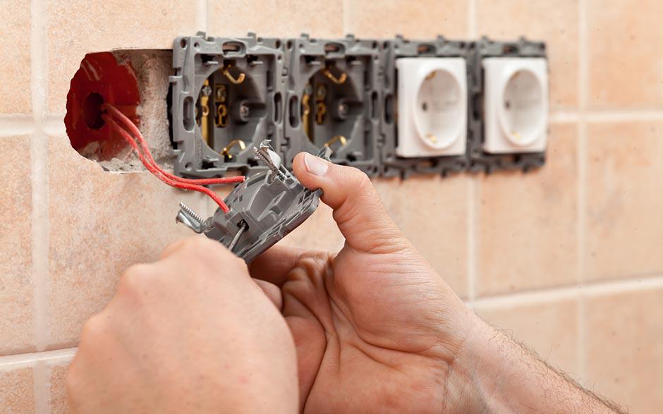 électricien de maintenance Paris 3